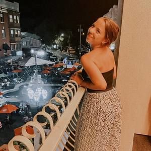 Meet your Posher, Gabby